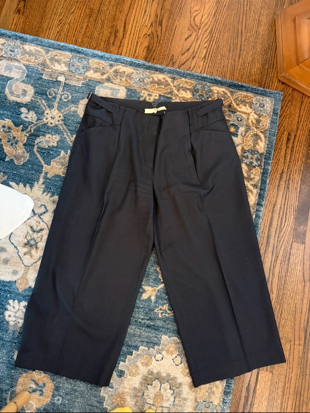 Women’s wide leg short trousers